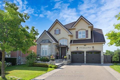 Photo 9 at 19 Sir Giancarlo Court, Patterson, Vaughan