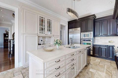 Photo 17 at 19 Sir Giancarlo Court, Patterson, Vaughan