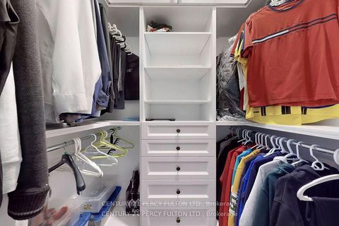 Photo 24 at 19 Sir Giancarlo Court, Patterson, Vaughan