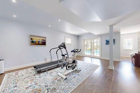 Photo 30 at 19 Sir Giancarlo Court, Patterson, Vaughan