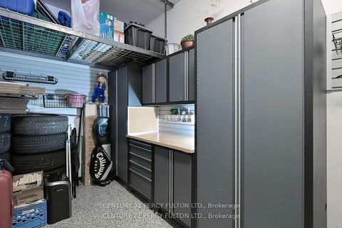 Photo 36 at 19 Sir Giancarlo Court, Patterson, Vaughan