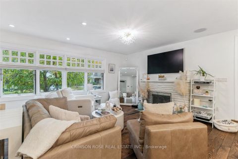 Photo 4 at 89 Holyrood Avenue, SW Southwest, Oakville