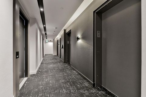 Photo 4 at 4806 - 108 Peter Street, Waterfront Communities C1, Toronto