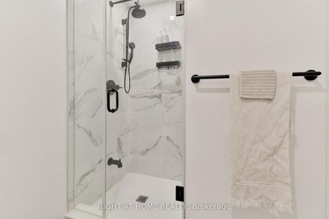 Photo 8 at 4806 - 108 Peter Street, Waterfront Communities C1, Toronto