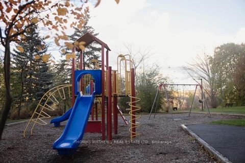 Photo 18 at 1405 - 3 Rowntree Road, Jamestown, Toronto