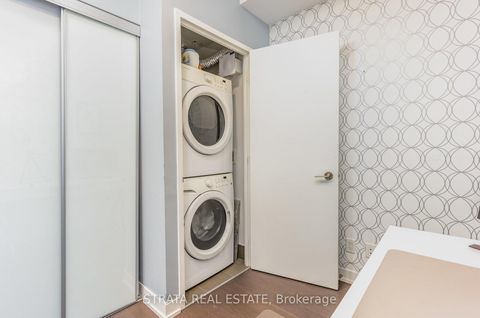 Photo 2 at N806 - 455 Front Street, Waterfront Communities C8, Toronto