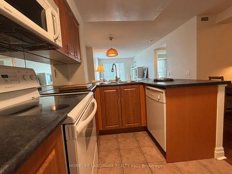 Photo 15 at 902 - 21 Hillcrest Avenue, Willowdale East, Toronto