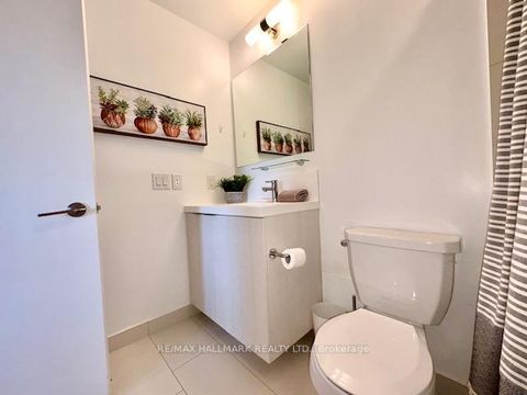 Photo 13 at E610 - 34 Tubman Avenue, Regent Park, Toronto