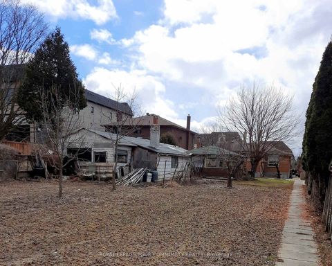 Photo 3 at 126 Spruce Avenue, South Richvale, Richmond Hill