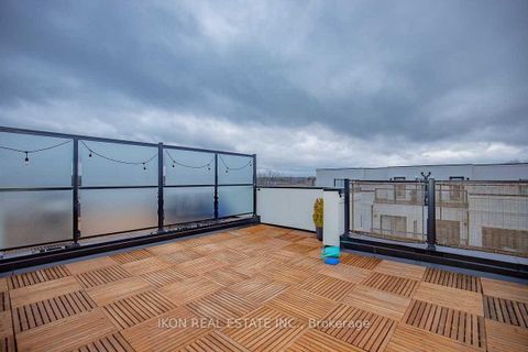 Photo 16 at 68 - 400 Alex Gardner Circle, Aurora Village, Aurora