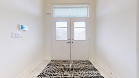 Photo 3 at 70 Current Drive, Rural Richmond Hill, Richmond Hill