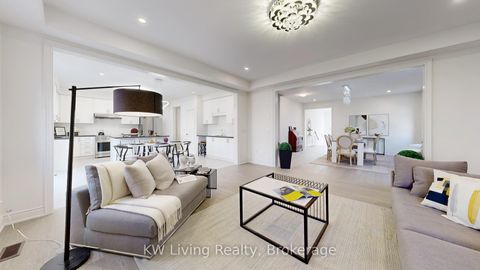 Photo 14 at 70 Current Drive, Rural Richmond Hill, Richmond Hill