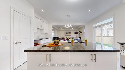 Photo 21 at 70 Current Drive, Rural Richmond Hill, Richmond Hill