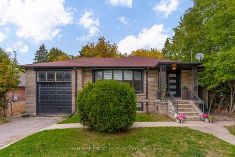 Photo 1 at 208 Betty Ann Drive, Willowdale West, Toronto