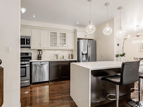 Photo 10 at F - 346 Jarvis Street, Yonge Corridor, Toronto