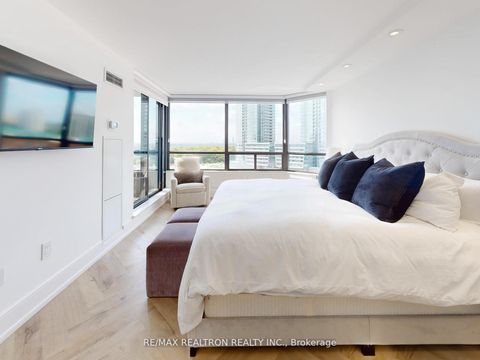 Photo 13 at 1111 - 7460 Bathurst Street, Brownridge, Vaughan