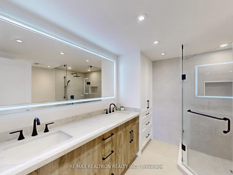 Photo 16 at 1111 - 7460 Bathurst Street, Brownridge, Vaughan