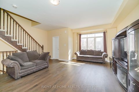 Photo 4 at 48 Curran Hall Crescent, Morningside, Toronto