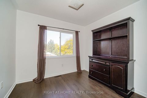 Photo 14 at 48 Curran Hall Crescent, Morningside, Toronto