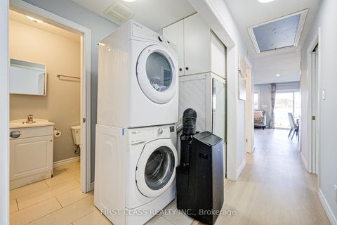 Photo 18 at 17 Willowbank Avenue, Oak Ridges Lake Wilcox, Richmond Hill