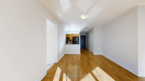 Photo 9 at 423 - 500 Doris Avenue, Willowdale East, Toronto