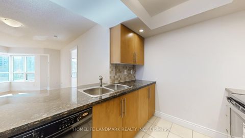 Photo 12 at 423 - 500 Doris Avenue, Willowdale East, Toronto