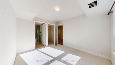 Photo 17 at 423 - 500 Doris Avenue, Willowdale East, Toronto