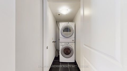 Photo 26 at 423 - 500 Doris Avenue, Willowdale East, Toronto