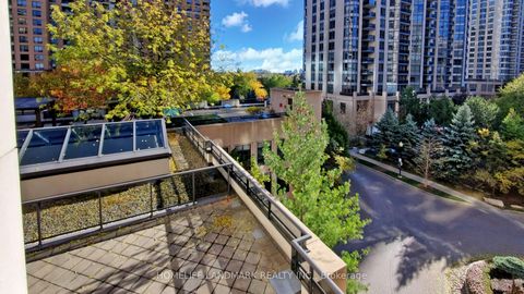 Photo 31 at 423 - 500 Doris Avenue, Willowdale East, Toronto