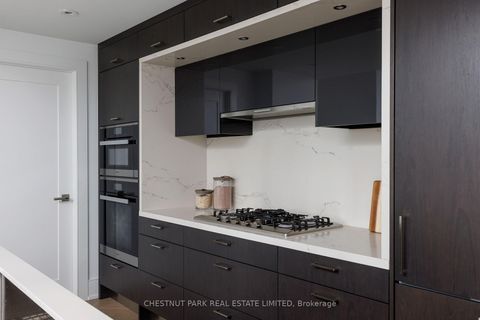 Photo 9 at 907 - 455 Wellington Street W, Waterfront Communities C1, Toronto