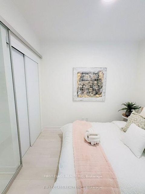 Photo 10 at 806 - 15 Mercer Street, Waterfront Communities C1, Toronto