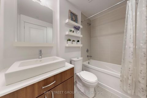 Photo 14 at 802 - 9191 Yonge Street, Langstaff, Richmond Hill
