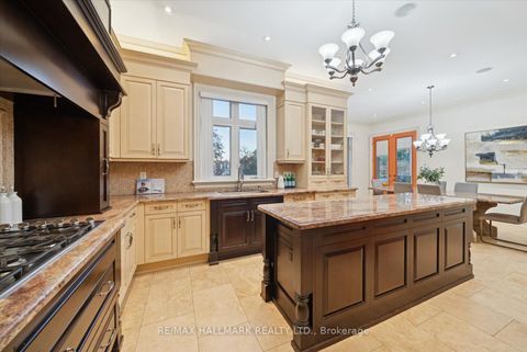 Photo 10 at 7 Toscanini Road, Oak Ridges, Richmond Hill