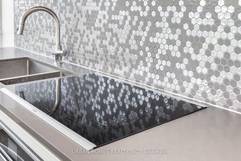 Photo 8 at 2711 - 2 Sonic Way, Flemingdon Park, Toronto