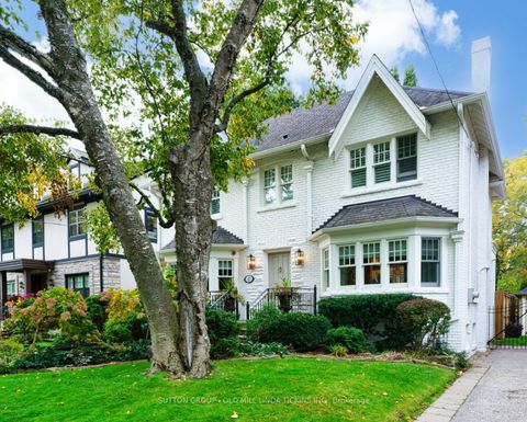 Photo 2 at 42 Brentwood Road N, Kingsway South, Toronto