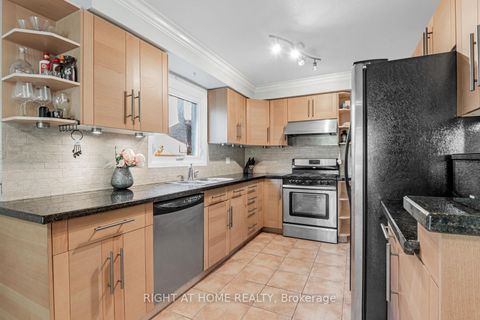 Photo 5 at 16 Marchwood Crescent, Harding, Richmond Hill