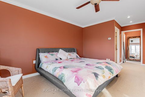 Photo 19 at 16 Marchwood Crescent, Harding, Richmond Hill