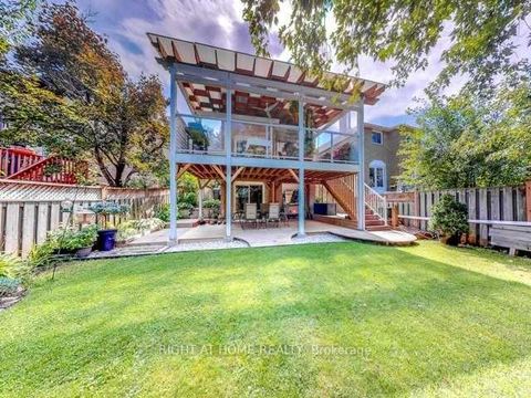 Photo 30 at 16 Marchwood Crescent, Harding, Richmond Hill