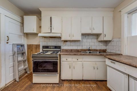 Photo 6 at 483 Caledonia Road, Fairbank, Toronto