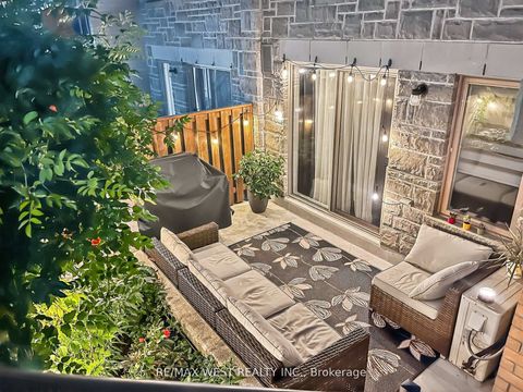 Photo 4 at 117 - 14 Foundry Avenue, Junction, Toronto