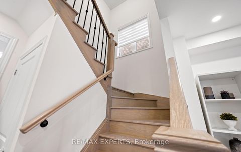 Photo 6 at 58 Bellefond Street, Kleinburg, Vaughan