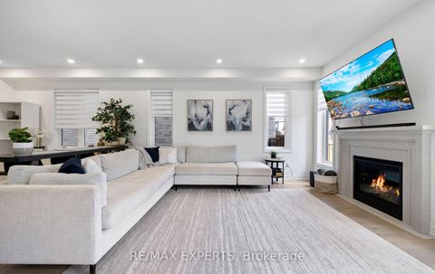 Photo 11 at 58 Bellefond Street, Kleinburg, Vaughan