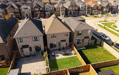 Photo 36 at 58 Bellefond Street, Kleinburg, Vaughan
