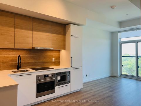 Photo 5 at 721 - 1050 Eastern Avenue, The Beaches, Toronto