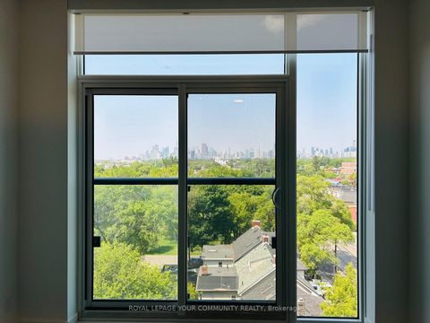 Photo 8 at 721 - 1050 Eastern Avenue, The Beaches, Toronto