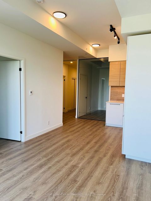 Photo 9 at 721 - 1050 Eastern Avenue, The Beaches, Toronto