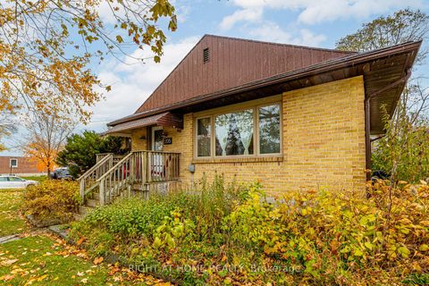 Photo 3 at 205 St Vincent Street, Wellington, Barrie