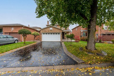 Photo 1 at 53 Mathewson Street, Maple, Vaughan