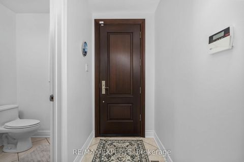 Photo 5 at 53 Mathewson Street, Maple, Vaughan