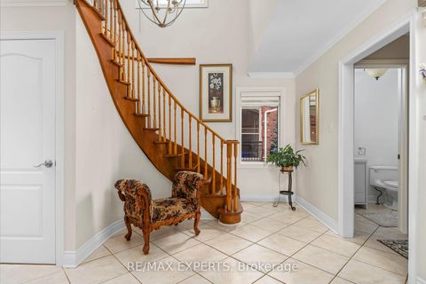 Photo 7 at 53 Mathewson Street, Maple, Vaughan